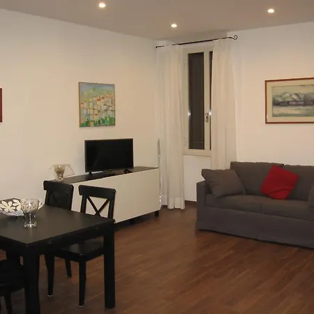 G&g 90mq - Historical Centre Appartamento